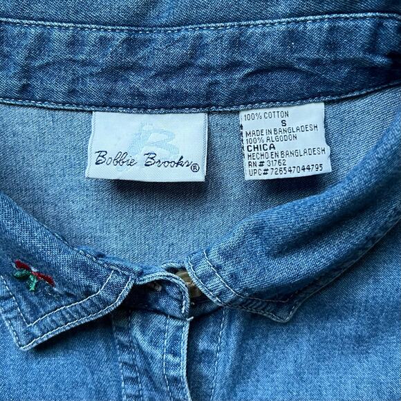 Vintage Embroidered Cardinals Holiday Winter Denim Button Up Birds Shirt Flower - Picture 5 of 9